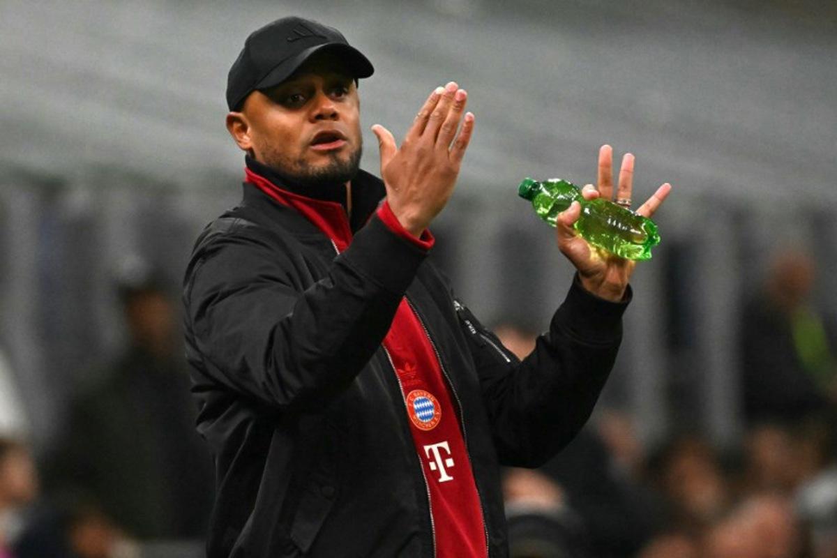 Bayern Munich's Belgian head coach Vincent Kompany reacts during the UEFA Champions League quarter final second leg football match between Inter Milan and Bayern Munich at the San Siro stadium in Milan on April 16, 2025. Alberto PIZZOLI / AFP
