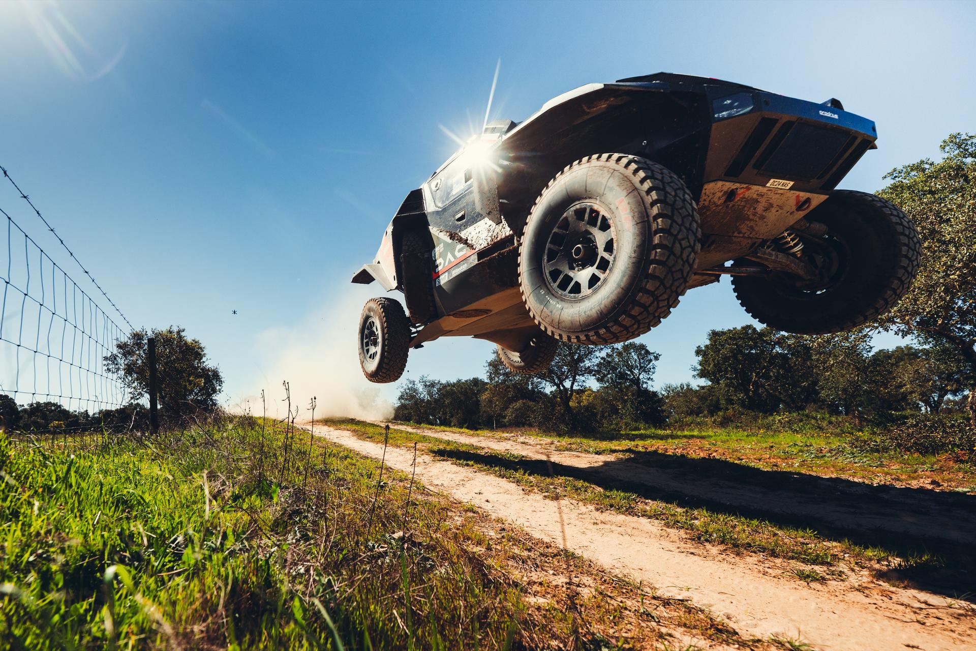 ATTENTION EDITORS - HAND OUT PICTURES - EDITORIAL USE ONLY - MANDATORY CREDIT 'DACIA SANDRIDERS' This handout picture, distributed by Eric Dupain, shows Nasser Al-Attiyah and Fabien Lurquin during the shakedown stage of the Portugal Rally Raid, stage 4 of the FIA FIM World Rally-Raid Championship, in Grandola, Portugal, on Tuesday 17 March 2026. PHOTO HANDOUT HANDOUT DACIA SANDRIDERS *** Belga and Belga Editorial Board decline all responsibility regarding the content of this picture. ***