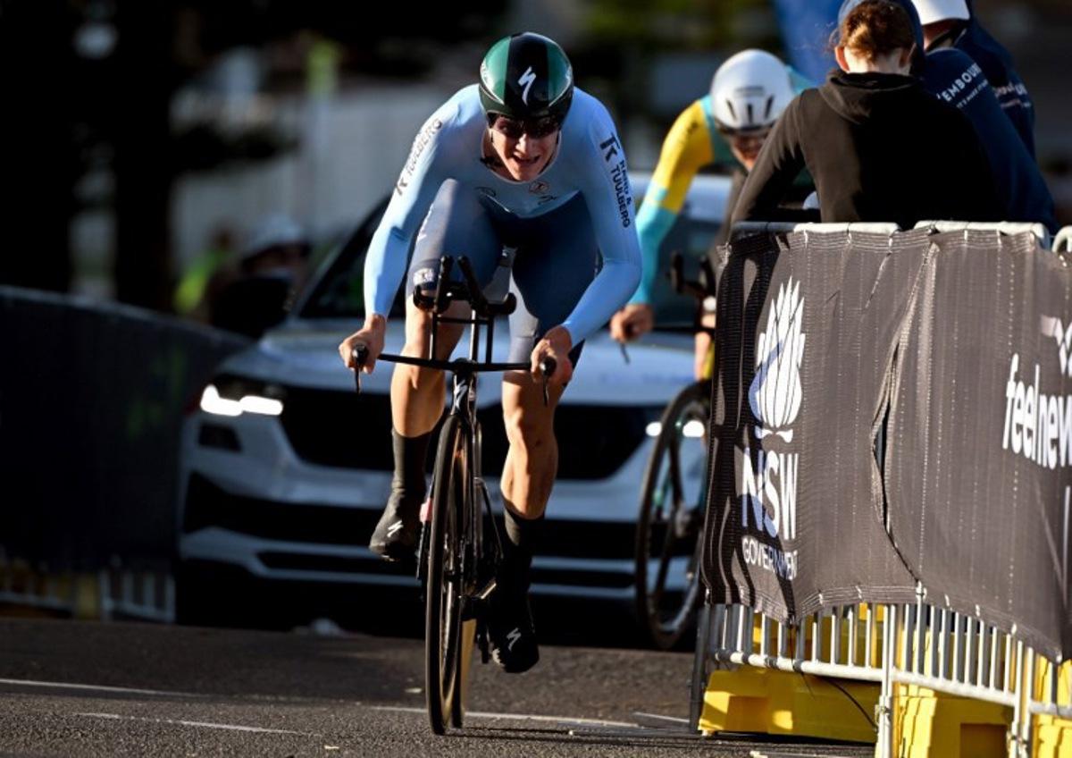 Estonia's Romet Pajur competes in the men junior individual time trial cycling event at the UCI 2022 Road World Championship in Wollongong on September 20, 2022. William WEST / AFP