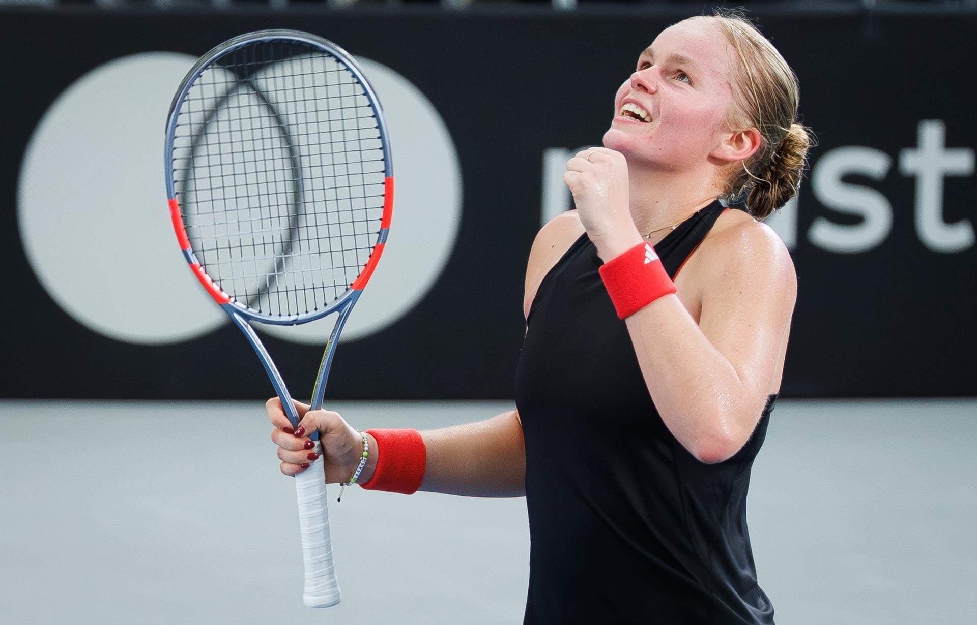 Belgian Jeline Vandromme celebrates winning a tennis match against German Friedsam, during the meeting between Belgium and Germany in the Billie Jean King Cup Play-offs, on Sunday 16 November 2025 in Ismaning, Germany. PHOTO BENOIT DOPPAGNE